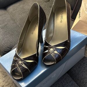 Nickels Chocolate Croc Heels